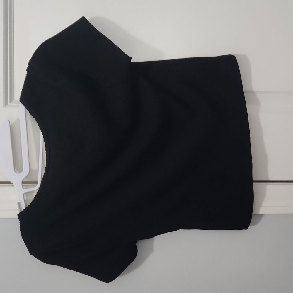 Black Button Up Crop - Picture 2 of 2